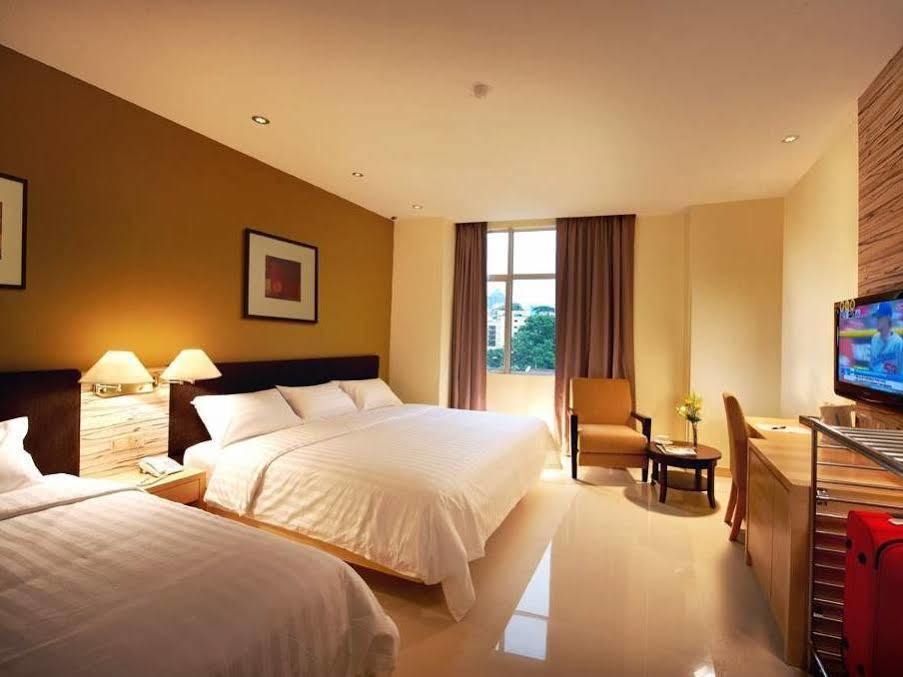 Sky Hotel Kuala Lumpur Dış mekan fotoğraf