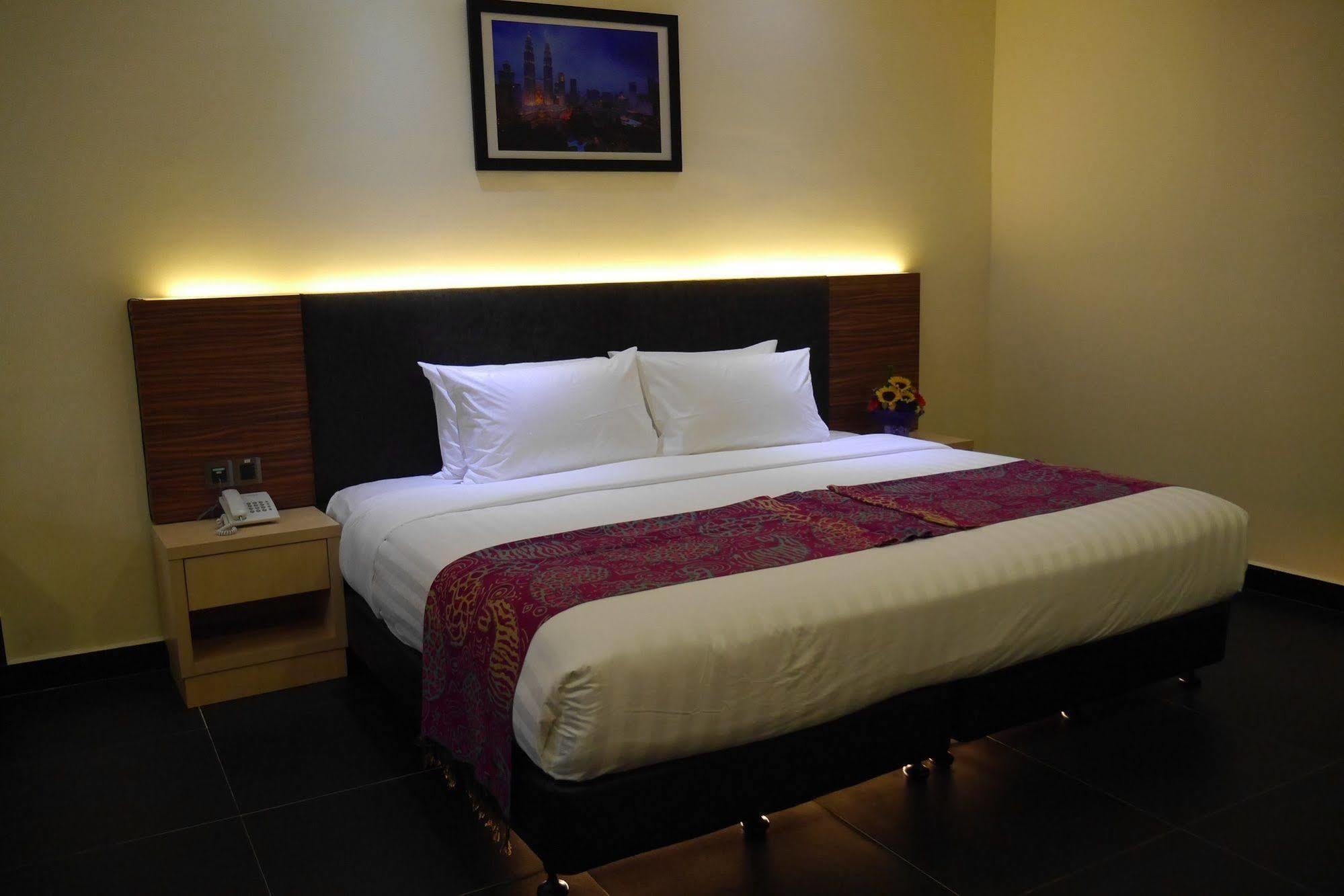 Sky Hotel Kuala Lumpur Dış mekan fotoğraf